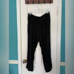 H&M Pull-on Woven Viscose Pants in Black Size 14